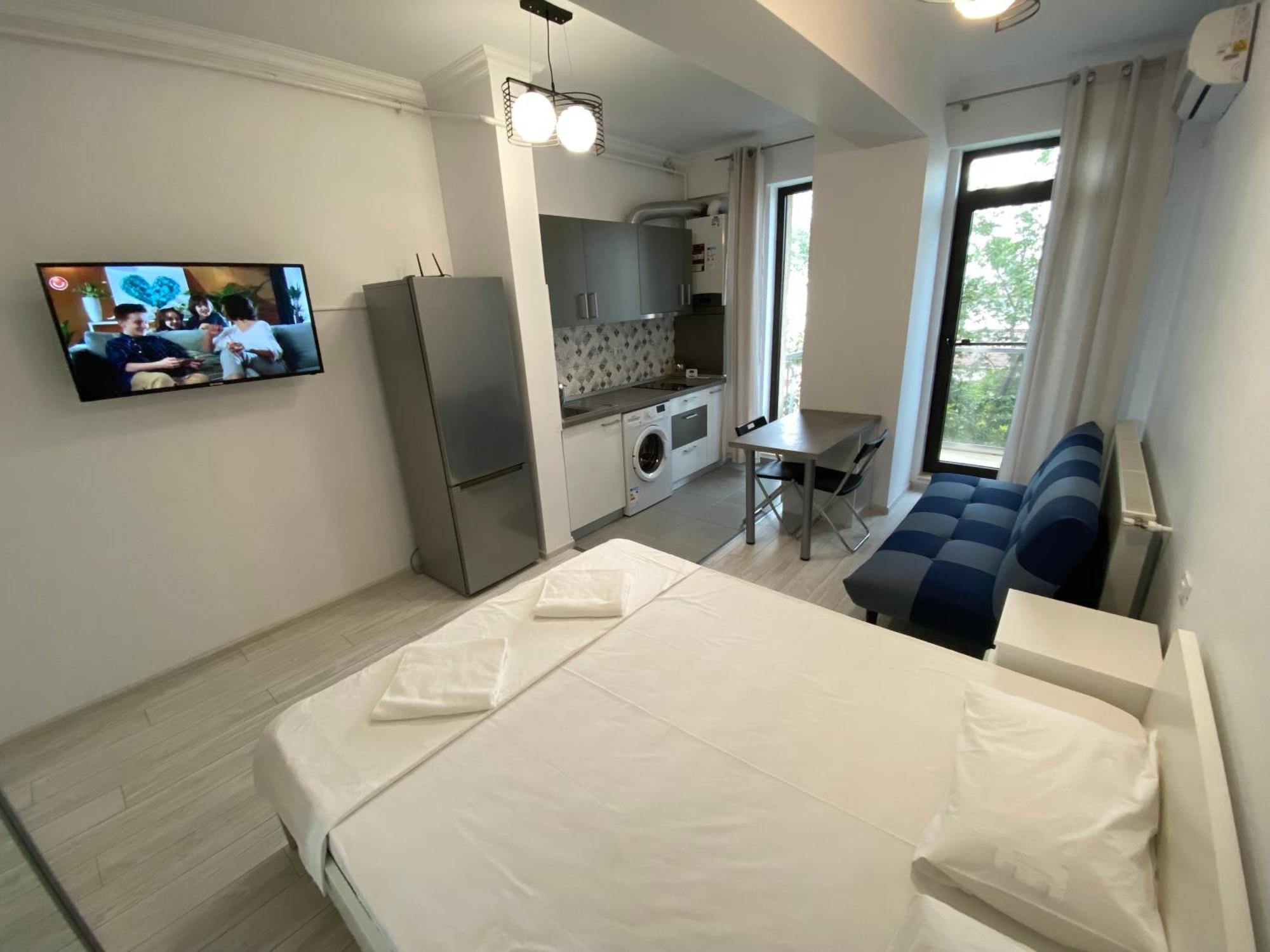Solid Mamaia