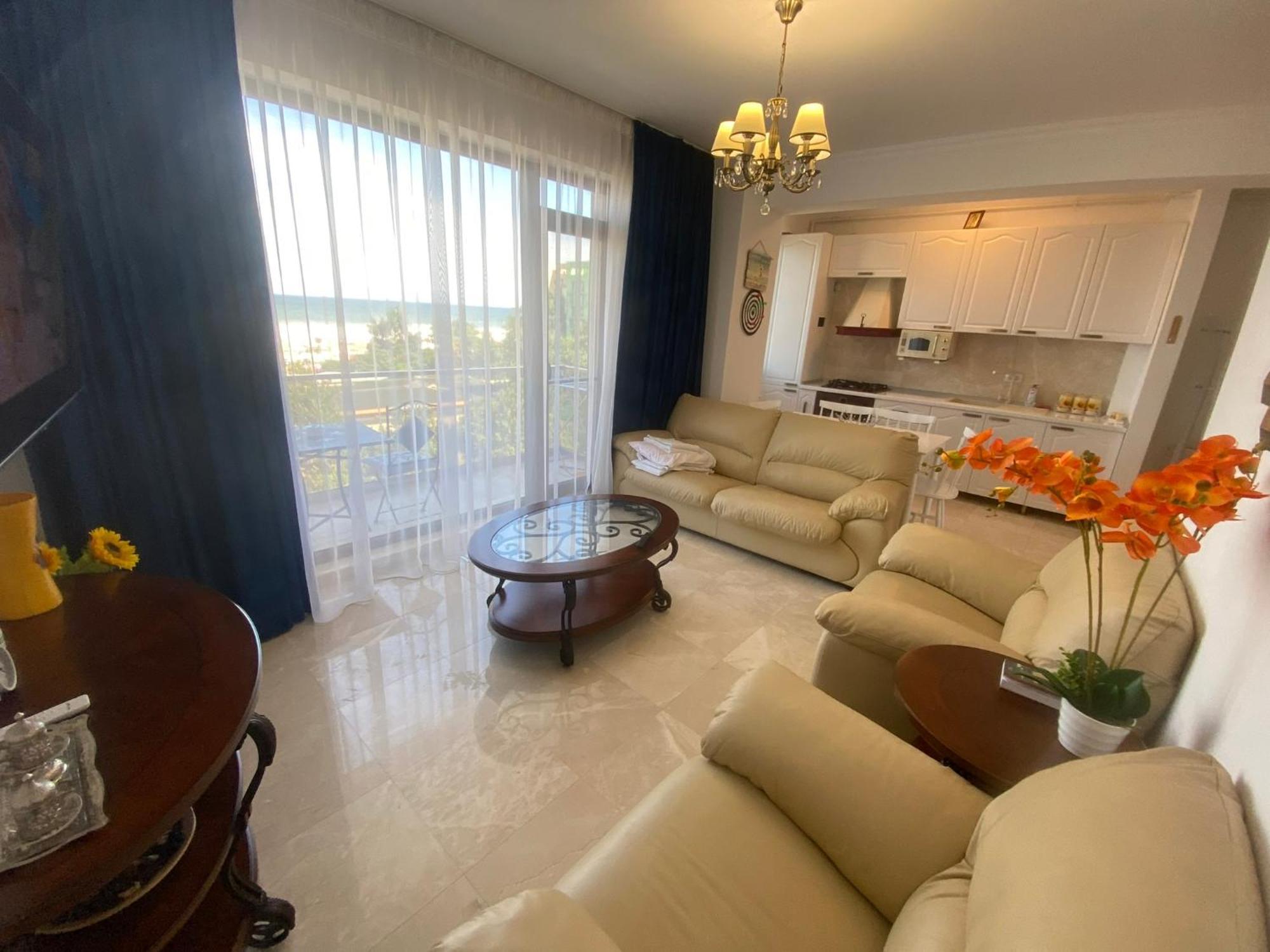 Apartment Solid Mamaia